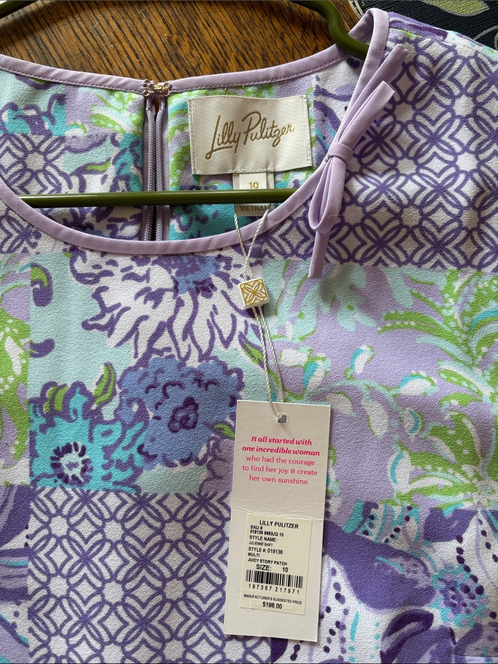 NWT Lilly Pulitzer Julienne Shift dress Beautiful lavender patch. Size 10 - Picture 2 of 4